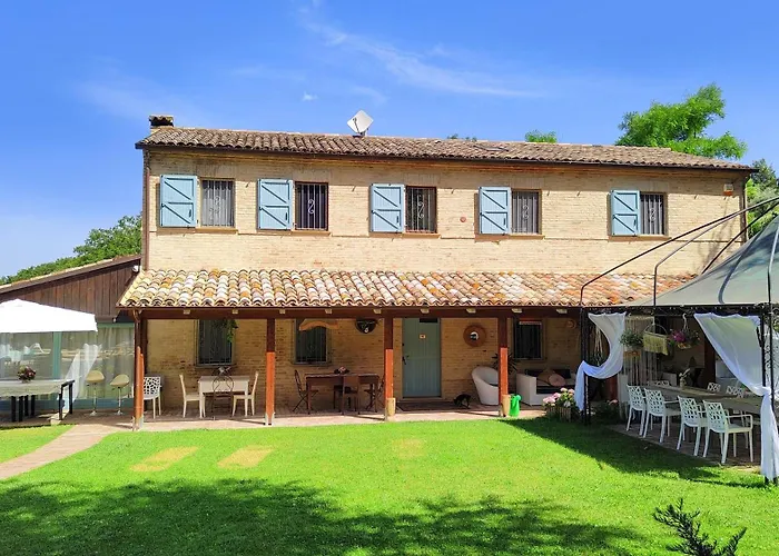 Daya By Barbarhouse Villa Carignano (Marche)